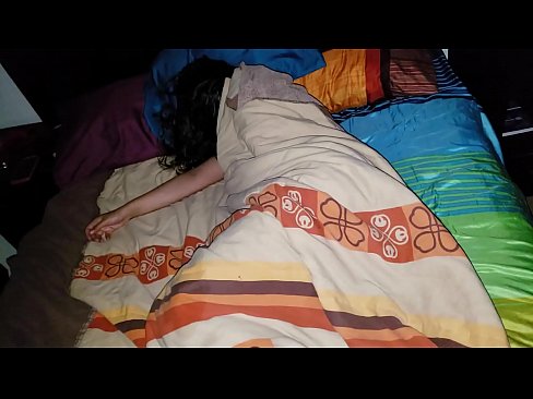 ❤️ Stepson akimtusi mama yake mdogo wa kambo wakati amelala. ❤ ❌❤